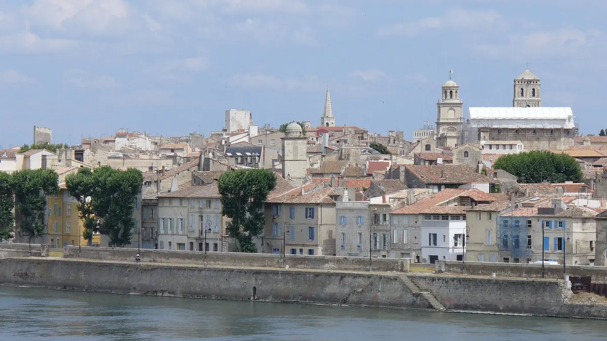 Arles — vue de la commune