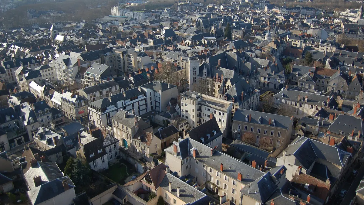 Bourges — vue de la commune