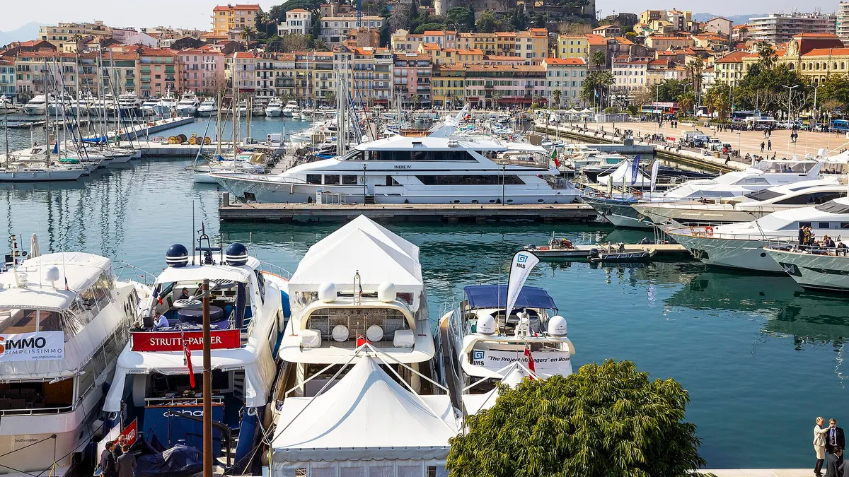 Cannes — vue de la commune