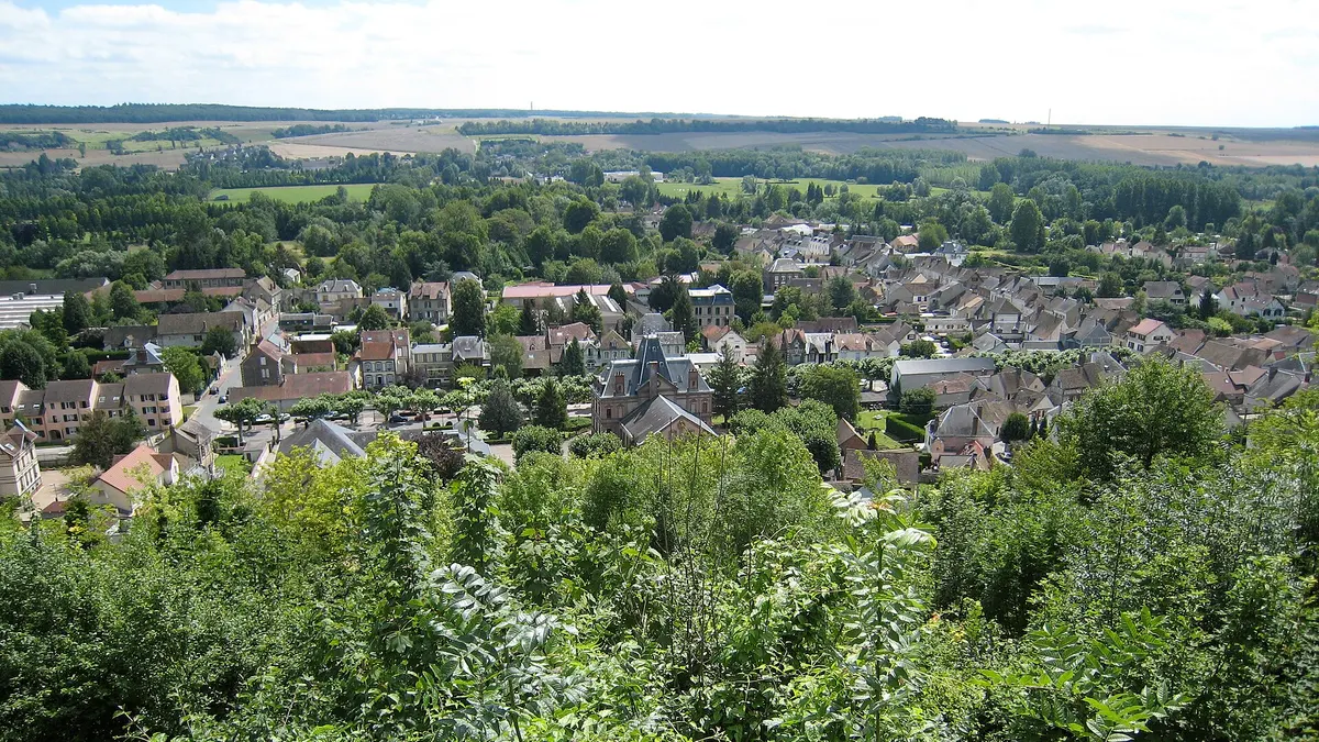 Ivry-la-Bataille — vue de la commune