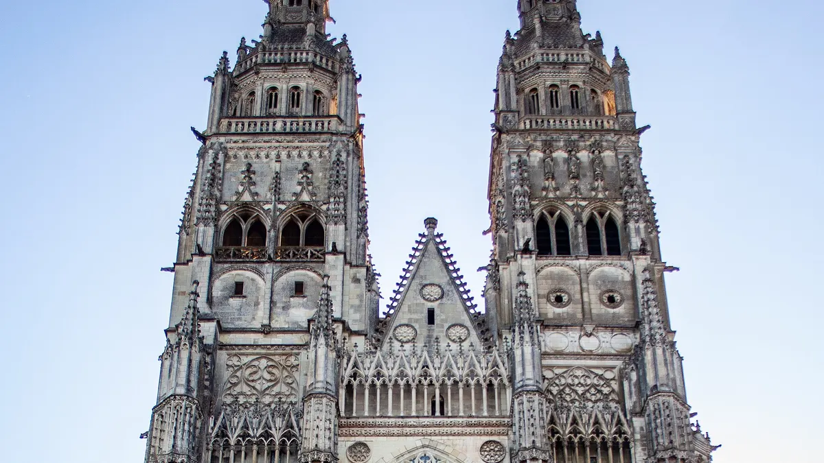 Tours — vue de la commune