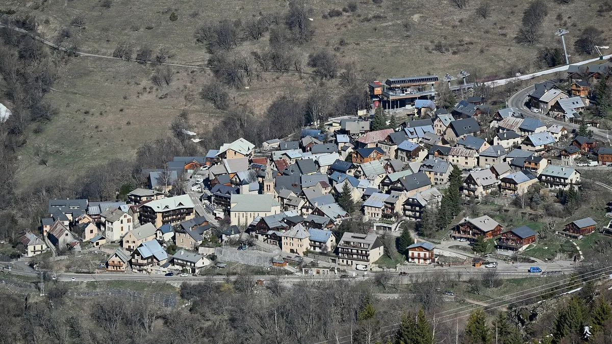 Huez — vue de la commune