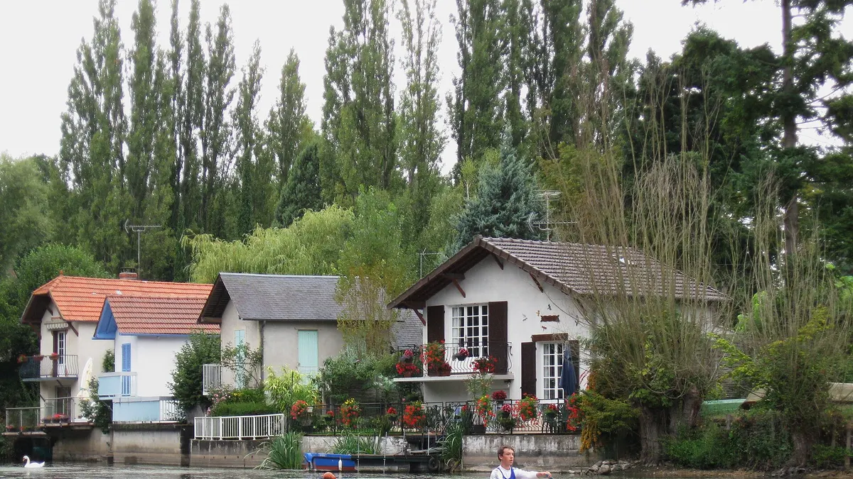 Olivet — vue de la commune