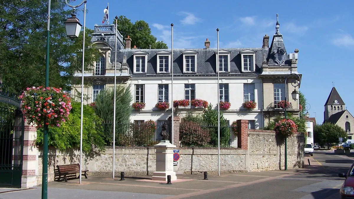 Plaisir — vue de la commune
