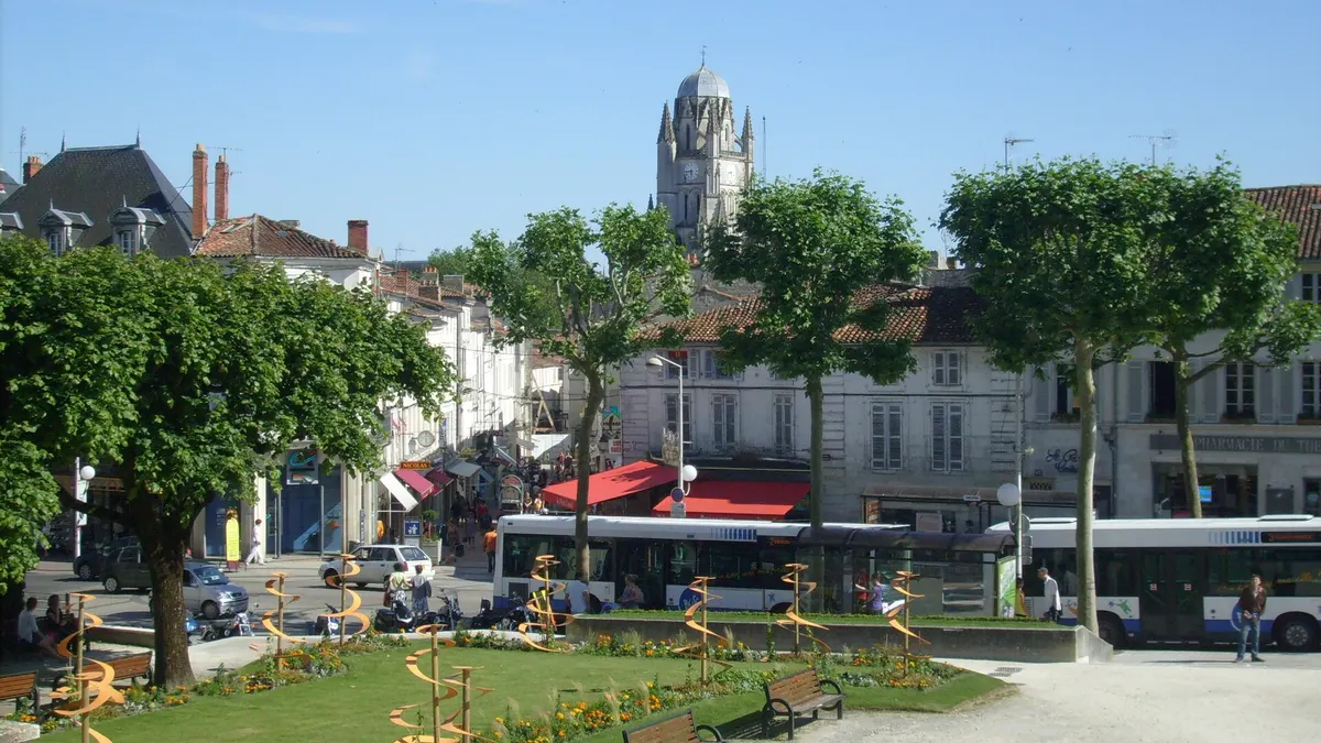 Saintes — vue de la commune